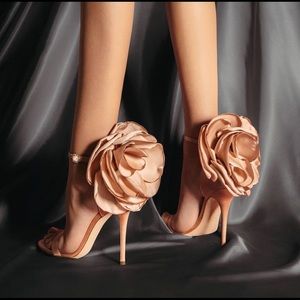 Giuseppe zanotti flower heels Clearance